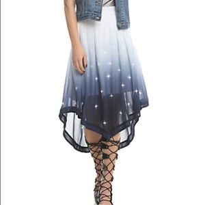 HER UNIVERSE WONDER WOMAN UV REACTIVE SKIRT